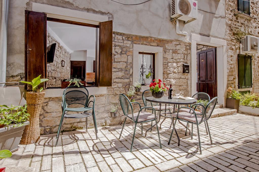 Apartments Taylor Rovinj Ngoại thất bức ảnh
